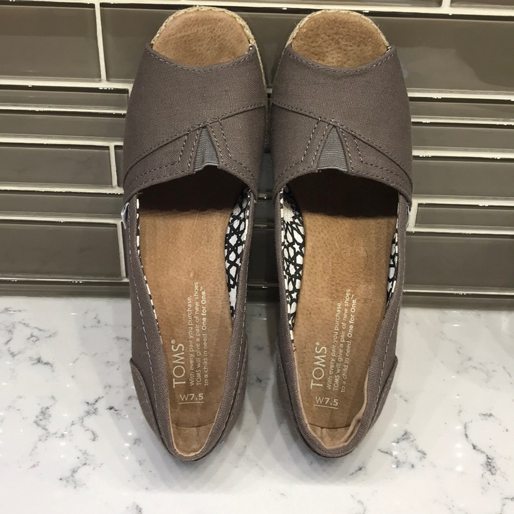 Toms espadrilles